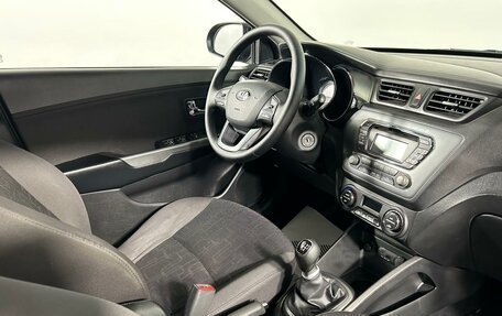 KIA Rio III рестайлинг, 2013 год, 998 000 рублей, 13 фотография