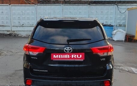 Toyota Highlander III, 2014 год, 3 250 000 рублей, 7 фотография