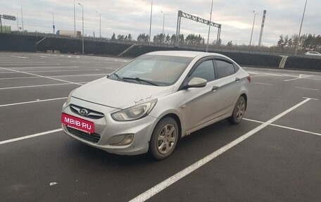 Hyundai Solaris II рестайлинг, 2012 год, 580 000 рублей, 2 фотография