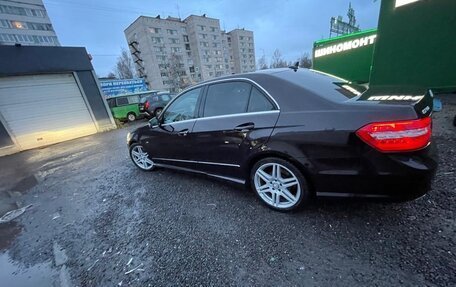 Mercedes-Benz E-Класс, 2011 год, 1 500 000 рублей, 3 фотография