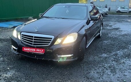 Mercedes-Benz E-Класс, 2011 год, 1 500 000 рублей, 4 фотография