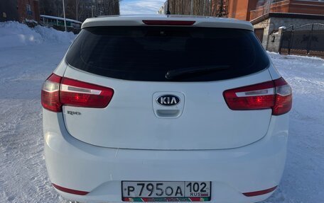 KIA Rio III рестайлинг, 2014 год, 6 фотография