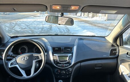 Hyundai Solaris II рестайлинг, 2011 год, 850 000 рублей, 7 фотография