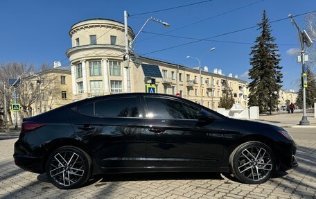 Hyundai Elantra VI рестайлинг, 2019 год, 1 820 000 рублей, 3 фотография