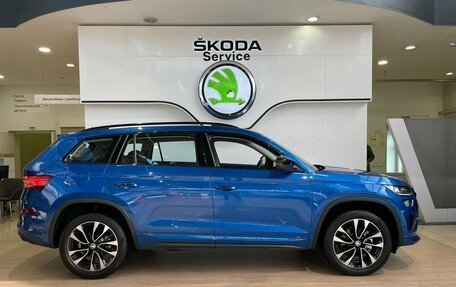 Skoda Kodiaq I, 2023 год, 4 990 000 рублей, 3 фотография