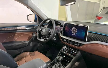 Skoda Kodiaq I, 2023 год, 4 990 000 рублей, 6 фотография