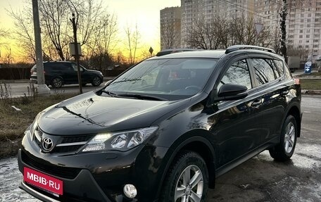 Toyota RAV4, 2014 год, 1 980 000 рублей, 2 фотография