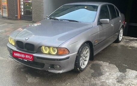 BMW 5 серия, 1999 год, 500 000 рублей, 3 фотография