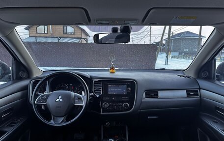 Mitsubishi Outlander III рестайлинг 3, 2013 год, 1 666 666 рублей, 7 фотография