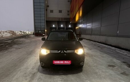 Mitsubishi Outlander III рестайлинг 3, 2013 год, 1 666 666 рублей, 6 фотография