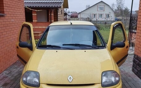 Renault Clio III, 2001 год, 255 000 рублей, 4 фотография