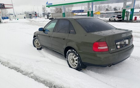 Audi A4, 1999 год, 320 000 рублей, 2 фотография