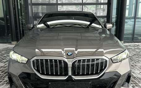 BMW 5 серия, 2024 год, 11 900 000 рублей, 2 фотография