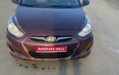 Hyundai Solaris II рестайлинг, 2012 год, 600 000 рублей, 1 фотография