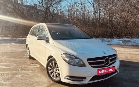 Mercedes-Benz B-Класс, 2012 год, 1 299 900 рублей, 1 фотография