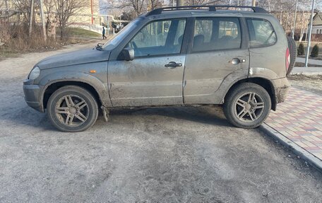 Chevrolet Niva I рестайлинг, 2010 год, 428 000 рублей, 3 фотография