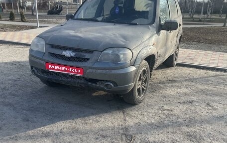 Chevrolet Niva I рестайлинг, 2010 год, 428 000 рублей, 2 фотография