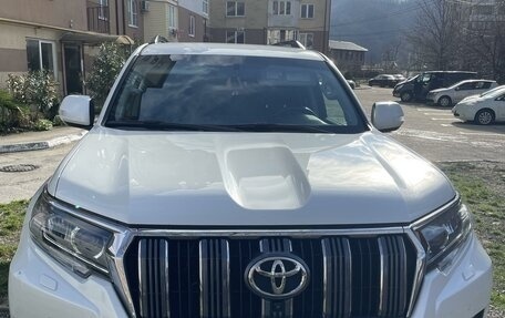 Toyota Land Cruiser Prado 150 рестайлинг 2, 2020 год, 6 600 000 рублей, 11 фотография