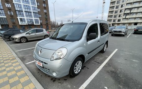 Renault Kangoo II рестайлинг, 2012 год, 790 000 рублей, 4 фотография