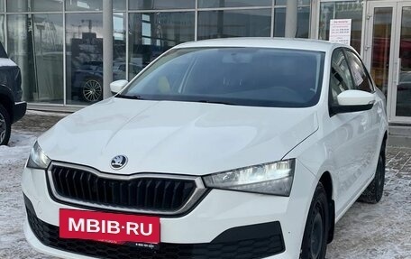 Skoda Rapid II, 2021 год, 1 349 000 рублей, 2 фотография