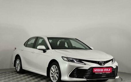 Toyota Camry, 2021 год, 2 640 000 рублей, 3 фотография