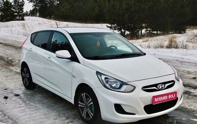 Hyundai Solaris II рестайлинг, 2014 год, 890 000 рублей, 1 фотография