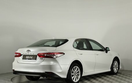 Toyota Camry, 2021 год, 2 640 000 рублей, 5 фотография