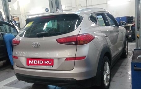 Hyundai Tucson III, 2019 год, 2 360 000 рублей, 3 фотография