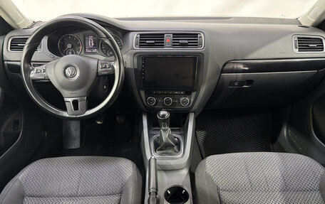 Volkswagen Jetta VI, 2013 год, 996 000 рублей, 10 фотография