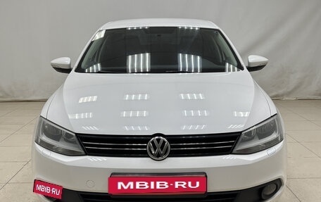 Volkswagen Jetta VI, 2013 год, 996 000 рублей, 2 фотография