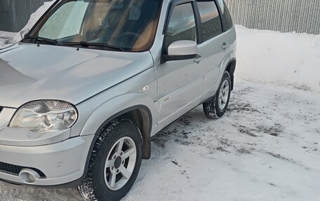 Chevrolet Niva I рестайлинг, 2018 год, 785 000 рублей, 6 фотография