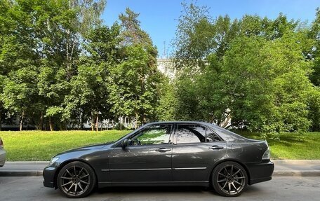 Lexus IS II рестайлинг 2, 2002 год, 1 280 000 рублей, 12 фотография