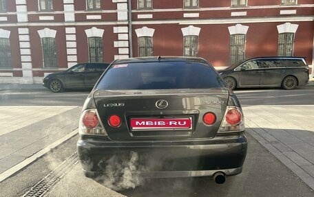 Lexus IS II рестайлинг 2, 2002 год, 1 280 000 рублей, 35 фотография