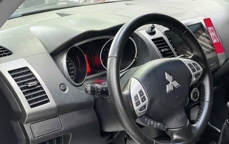 Mitsubishi Outlander III рестайлинг 3, 2008 год, 1 199 000 рублей, 9 фотография