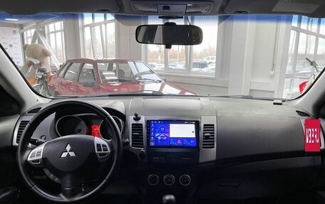 Mitsubishi Outlander III рестайлинг 3, 2008 год, 1 199 000 рублей, 11 фотография