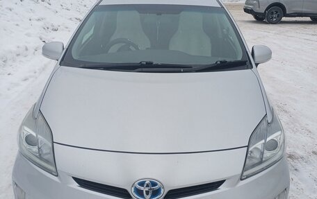 Toyota Prius, 2012 год, 1 350 000 рублей, 1 фотография