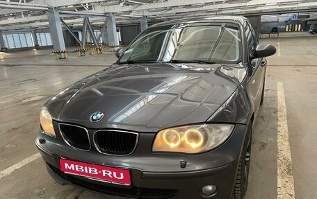 BMW 1 серия, 2004 год, 999 000 рублей, 1 фотография