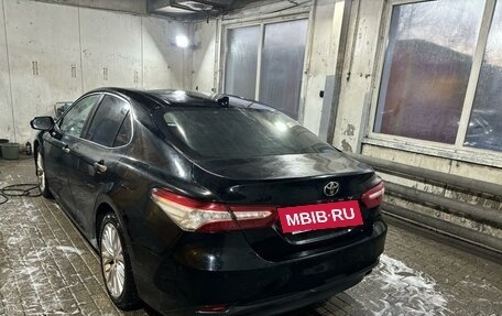 Toyota Camry, 2019 год, 2 500 000 рублей, 6 фотография