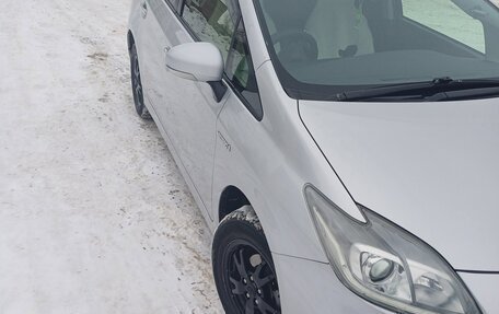 Toyota Prius, 2012 год, 1 350 000 рублей, 5 фотография