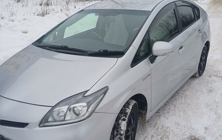 Toyota Prius, 2012 год, 1 350 000 рублей, 4 фотография