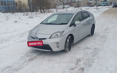 Toyota Prius, 2012 год, 1 350 000 рублей, 12 фотография