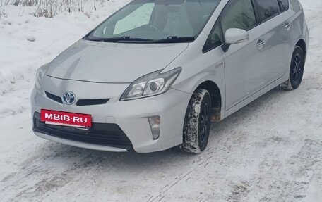 Toyota Prius, 2012 год, 1 350 000 рублей, 20 фотография