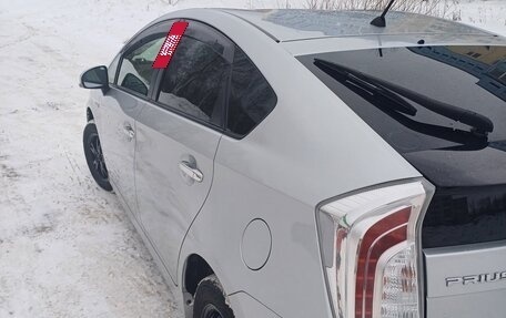 Toyota Prius, 2012 год, 1 350 000 рублей, 13 фотография