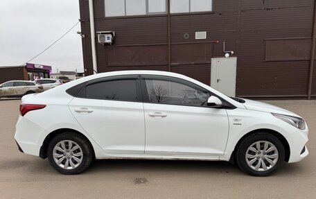 Hyundai Solaris II рестайлинг, 2019 год, 1 250 000 рублей, 6 фотография