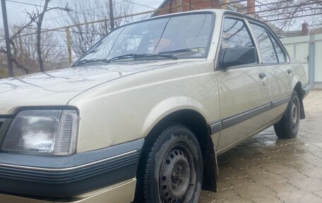 Opel Ascona C, 1986 год, 500 000 рублей, 22 фотография