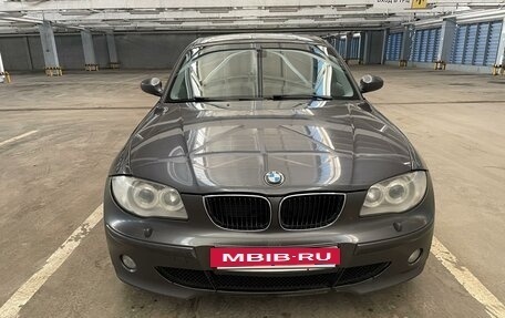 BMW 1 серия, 2004 год, 999 000 рублей, 2 фотография