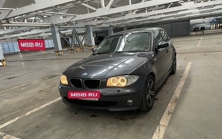 BMW 1 серия, 2004 год, 999 000 рублей, 30 фотография