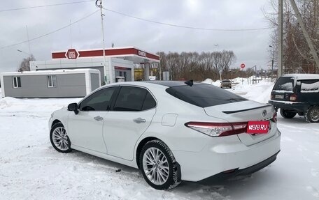 Toyota Camry, 2019 год, 2 990 000 рублей, 3 фотография