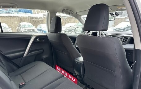 Toyota RAV4, 2015 год, 2 420 000 рублей, 10 фотография