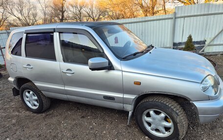 Chevrolet Niva I рестайлинг, 2003 год, 390 000 рублей, 13 фотография